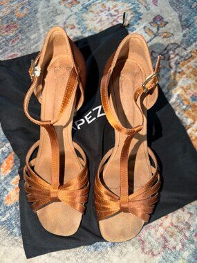CAPEZIO Sara T-strap Latin Ballroom Dance Heels - Size 8